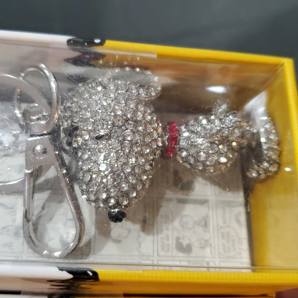 Peanuts‎ Snoopy crystal rhinestone covered bag charm key holder accessory new - Picture 4 of 13